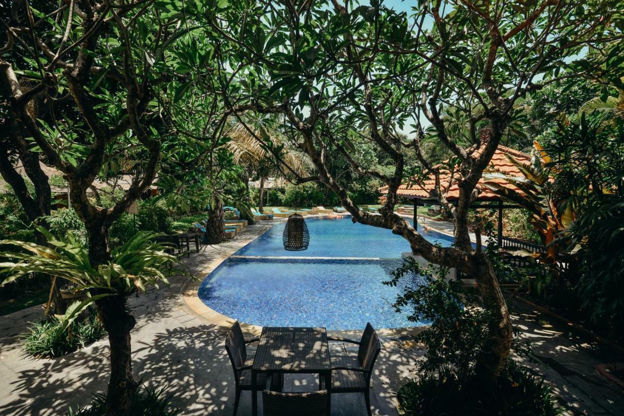 Three Brothers Bungalows & Villas Legian Exterior foto